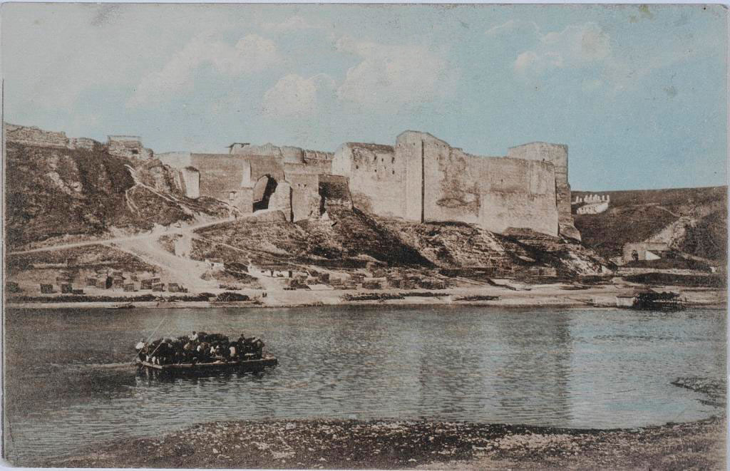 Хотинский замок. Переправа через реку